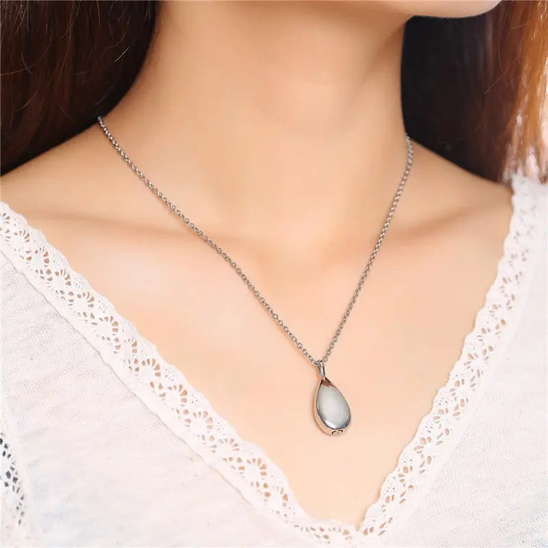 Teardrop Keepsake Ashes Necklace Urn Pendant