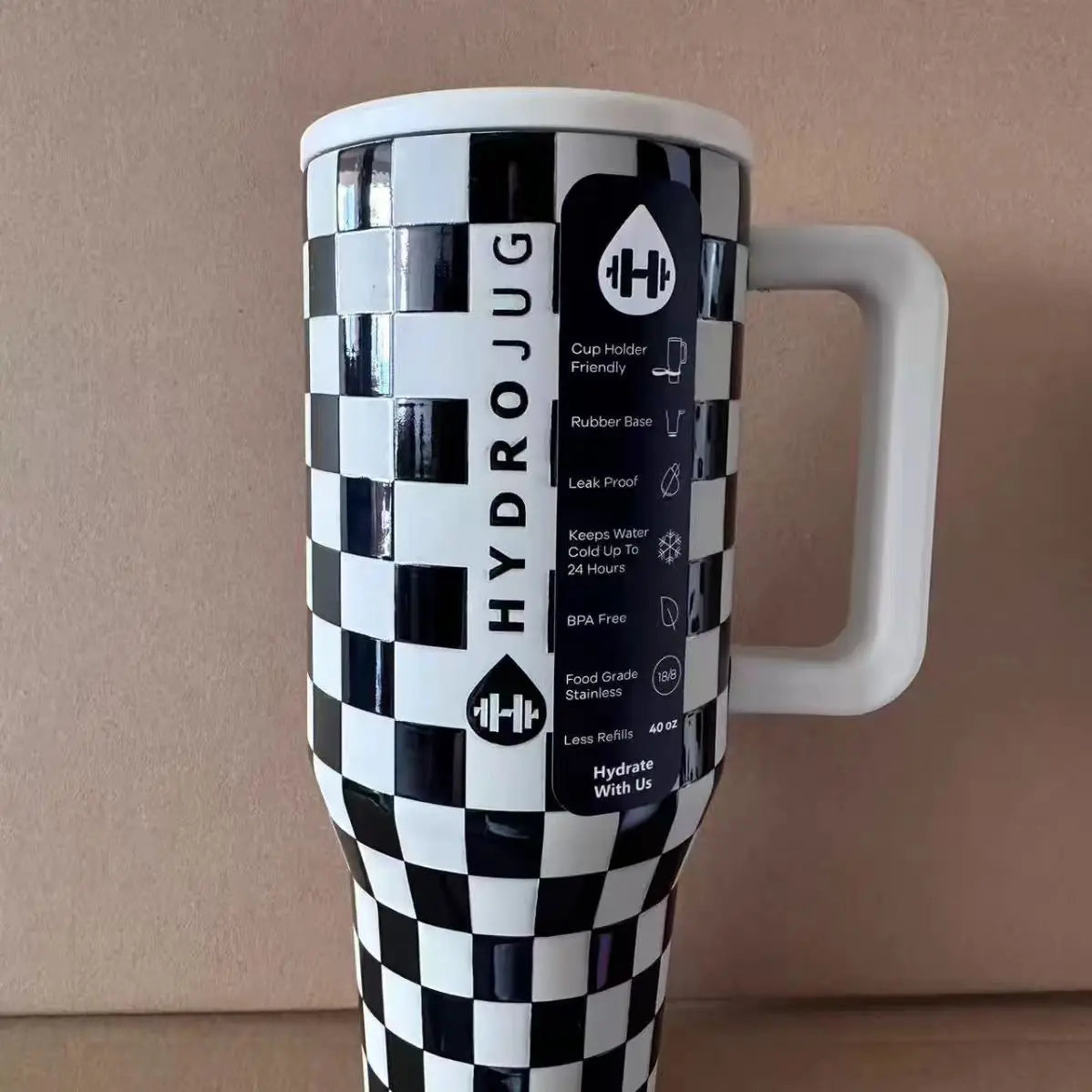 Checkered black and white HydroJug Gobelet 40OZ Voyageur Thermos with bold design and leakproof, BPA-free features.