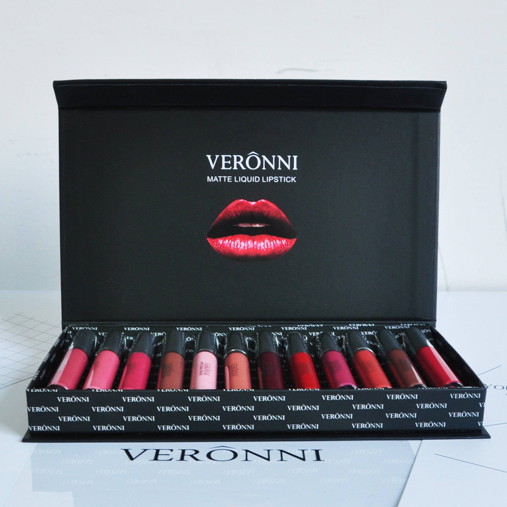 12 lipstick gift box set Pure Ember