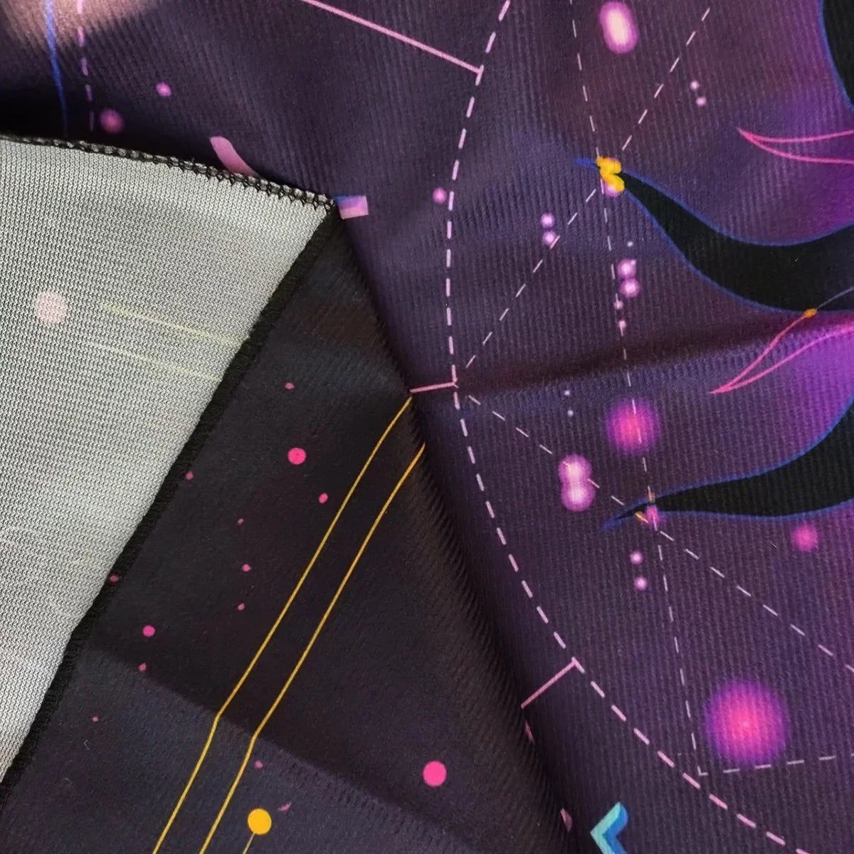 Colorful Abstract Geometry Tarot Tablecloth Altar Cloth Tarot Spread Cloth Spiritual Oracle Card Pad Pagan Oracle Tarot Mat Pure Ember