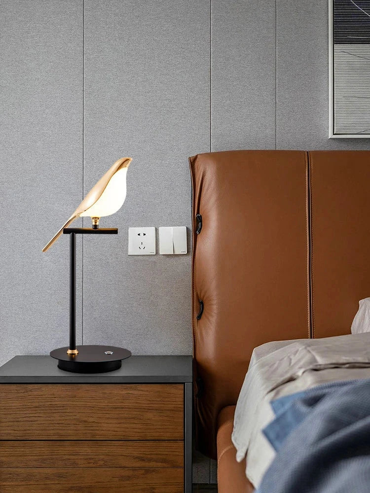 LED table lamp, Magpie bird Reading lamp Pure Ember